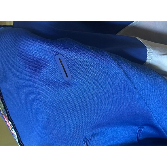 Lululemon Seawheeze Horizon Cape Jacket L/XL Multicolor Hooded Rain Poncho Rare - Picture 9 of 11